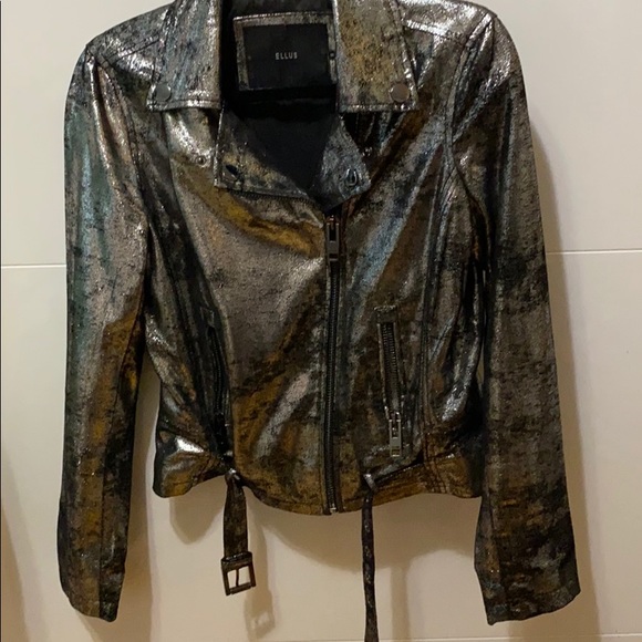Giselle Bundschen for Ellus. Metallic Jacket - Picture 2 of 4